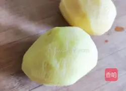 Illustration of how to make roasted potato wedges 1