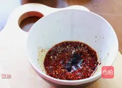 Eggplant is a frequent fixture in home-cooked dishes.Today I will introduce a way to relieve the heat - Illustration of how to mix eggplant strips 7
