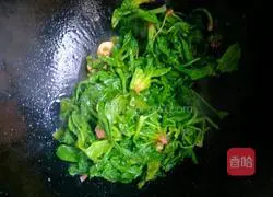 Illustration of how to make an edible Christmas tree 6