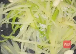 Illustration of how to make spicy and sour potato shreds 6