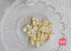 Illustration of how to make stir-fried water spinach 3