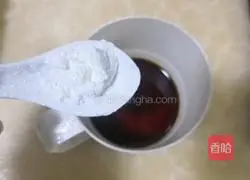 Illustration of how to stir-fry Shanghai greens 8