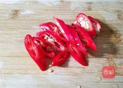 Illustration of how to make spicy stir-fried gourd 5