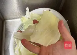 Vinegar Illustration of how to make hand-shredded cabbage 1
