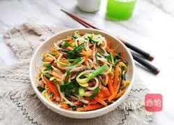 Illustration of how to make stir-fried bean sprouts with leeks 11