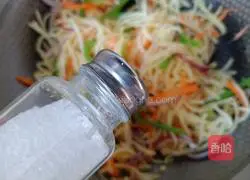 Illustration of how to make fried potato 10