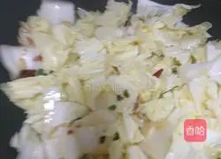 Illustration of how to make hot and sour cabbage slices in 3 quick dishes 10