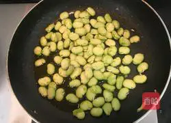 Fried bean paste with garlic eggs Practice illustration 11