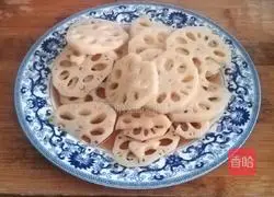 Illustration of how to make sweet and sour lotus root slices 5
