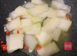 Illustration of how to stir-fry winter melon with pepper 7