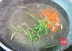 Illustration of how to make small mixed silver sprouts 8