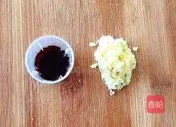 Illustration of how to make fried onions and shredded potatoes 2
