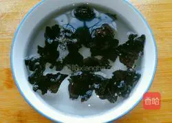 Illustration of how to mix cucumber with fungus 2