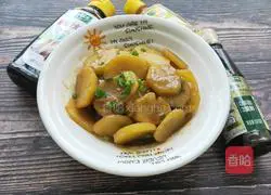Illustration of braised potatoes in oyster sauce 11