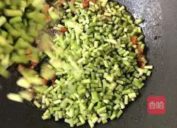 Illustration of how to make a fly head 16