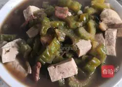 Illustration of how to cook bitter melon and tofu 9