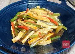 Illustration of how to make fried dried tofu with celery 10 