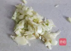 Illustration of how to make garlic cabbage 2