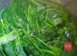Illustration of how to make sesame spinach 1