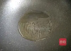 Illustration of how to make tomato scrambled eggs (same ingredients but different methods) 6