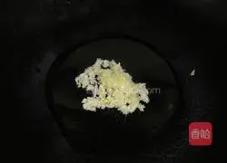 Illustration of how to make Shanghai green garlic paste 6