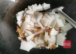 Illustration of how to make braised winter melon with lean meat 4