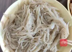 Vinegar Illustration of how to make potato shreds 3