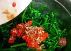 Illustration of how to make cold Tianqi vegetables 19