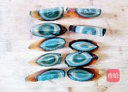 Illustration of how to make cucumber mixed with preserved eggs 8