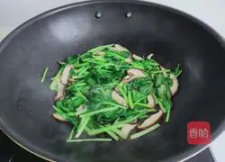 Illustration of how to make fried Chinese cabbage with mushrooms 9