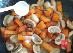 Illustration of how to make sweet potato and mushroom stew 6