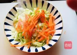 Illustration of how to make raw pickled lotus white 2