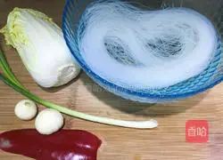 Cantonese style - Illustration of steamed baby cabbage with garlic vermicelli 1