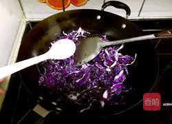 Illustration of how to make stir-fried cabbage 4