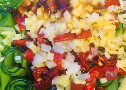 Illustration of how to make fried cucumber 9