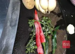 Illustration of how to make cold kelp shreds 5