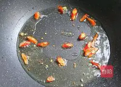 Illustration of how to make stir-fried edamame with seafood mushrooms 5