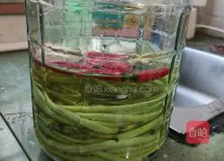 Illustration of how to make sour beans 6