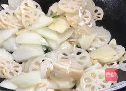 Illustration of how to make vinegar and three whites 9