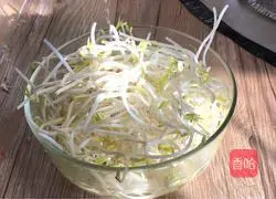 Illustration of how to make Yinya fried vermicelli 4