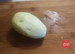  Illustration of how to make vinegar-coated potato shreds 1