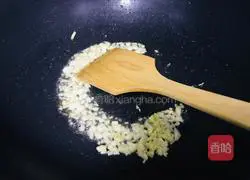 Illustration of how to make broccoli in oyster sauce 6