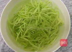 Illustration of how to cook small tomatoes and raw melon 5