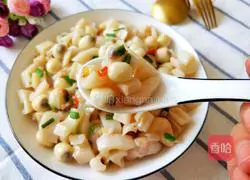 Illustration of the Three Treasures of Lotus Pond 1