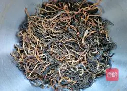 Illustration of homemade prunes 16