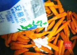 Illustration of how to make yogurt and sweet potato fries platter 9