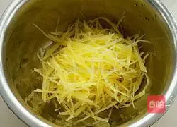 Illustration of how to make cold and spicy potato shreds 3