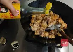 Illustration of how to make braised chicken 3