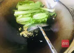 Illustration of how to make garlic lettuce 6