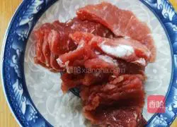 Illustration of how to make coriander and beef 1